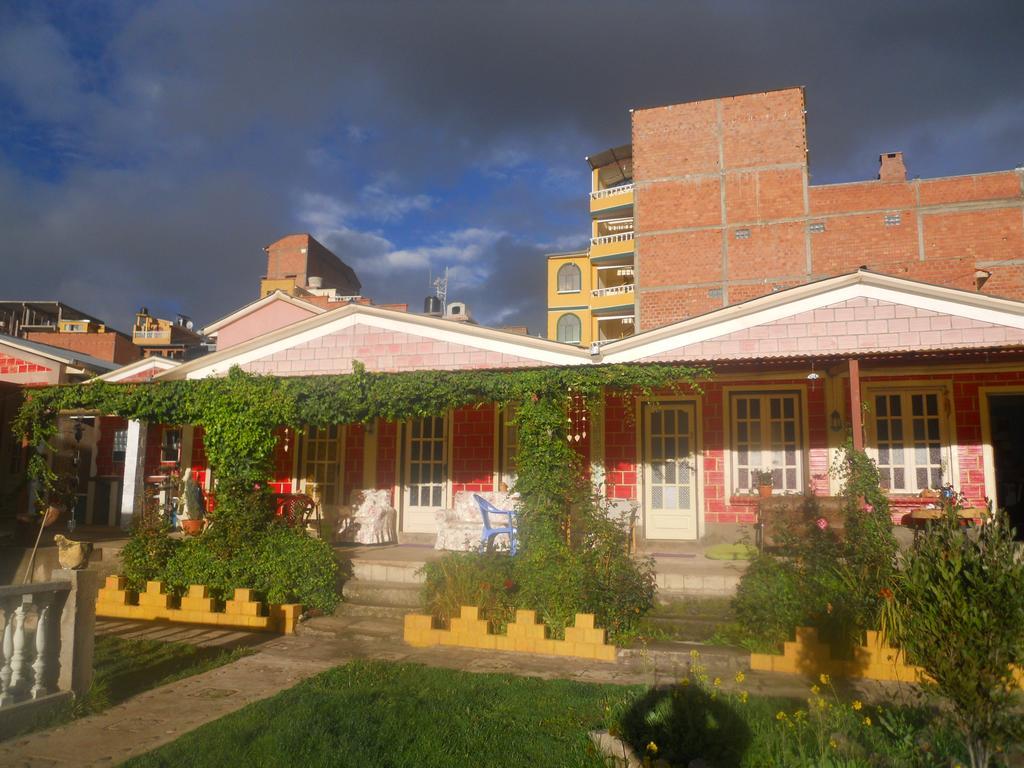 Hostal La Casa Del Sol Copacabana  Exterior photo